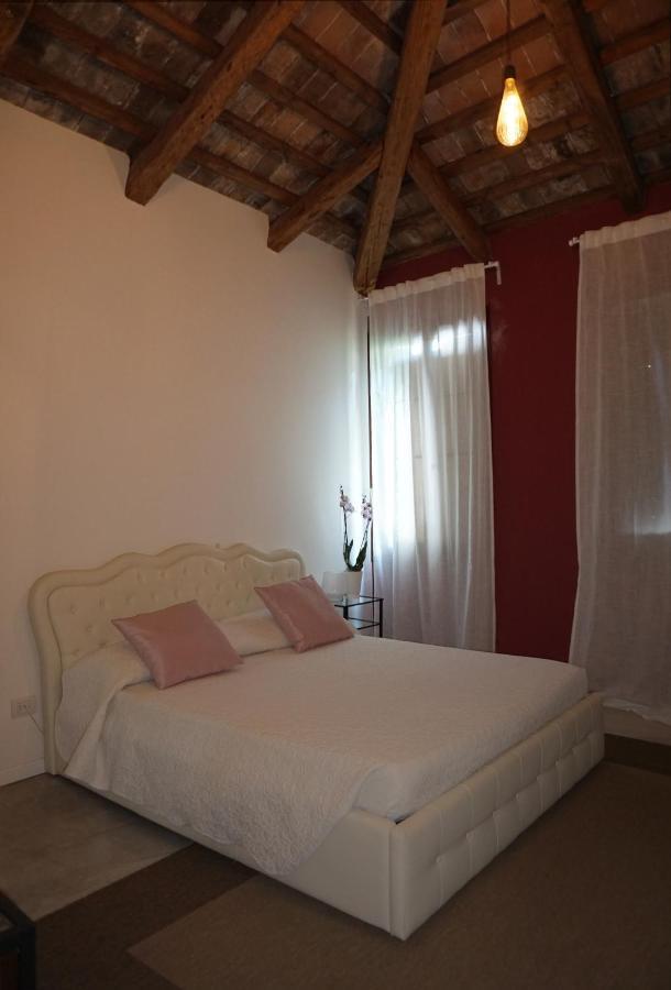 Residence Castello Venezia ภายนอก รูปภาพ