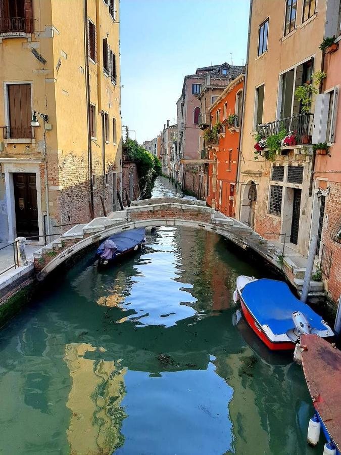 Residence Castello Venezia ภายนอก รูปภาพ